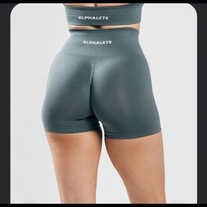 TRADE!! alphalete amplify shorts